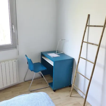 Chezine, T2 Au Calme Avec Balcon, 2pers Et Parking Apartmán