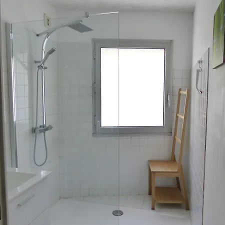 Chezine, T2 Au Calme Avec Balcon, 2pers Et Parking Nantes