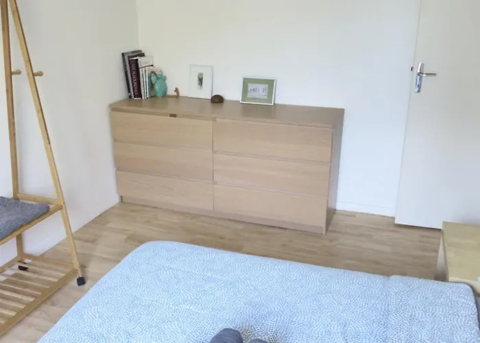 Chezine, T2 Au Calme Avec Balcon, 2pers Et Parking Apartment